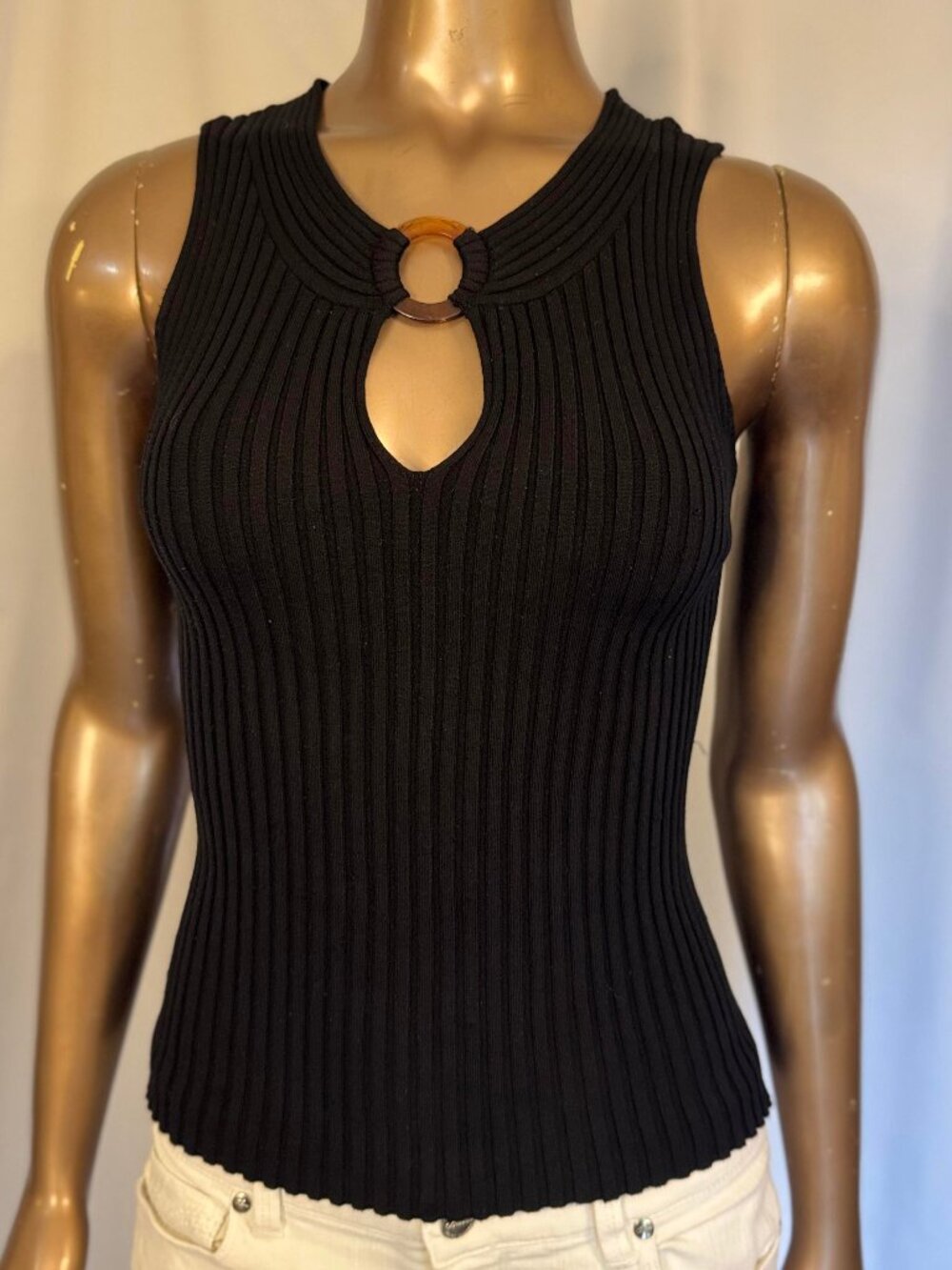 Caché 76% Silk Stretchy, Ribbed, Sleeveless Sweater w/ Brown Ring Detail